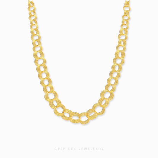 Oriana Necklace with bold interlocking links in 916 gold by Chip Lee Jewellery Singapore