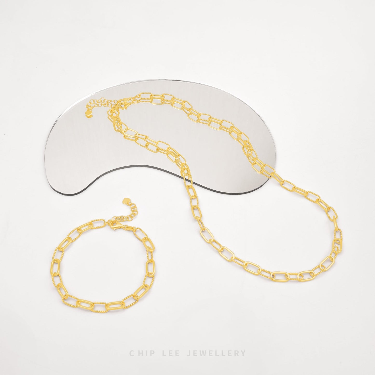 Oval Paperclip Chain Set with elongated oval links in 916 gold by Chip Lee Jewellery Singapore
