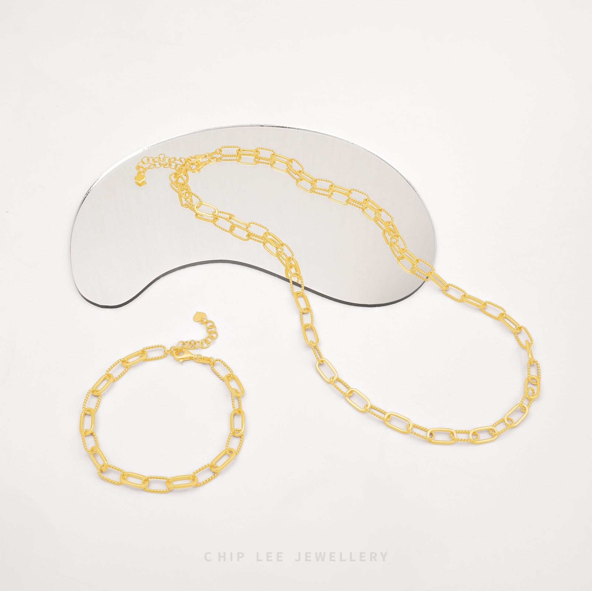 Oval Paperclip Chain Set with elongated oval links in 916 gold by Chip Lee Jewellery Singapore