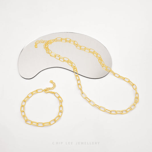 Oval Paperclip Chain Set with elongated oval links in 916 gold by Chip Lee Jewellery Singapore