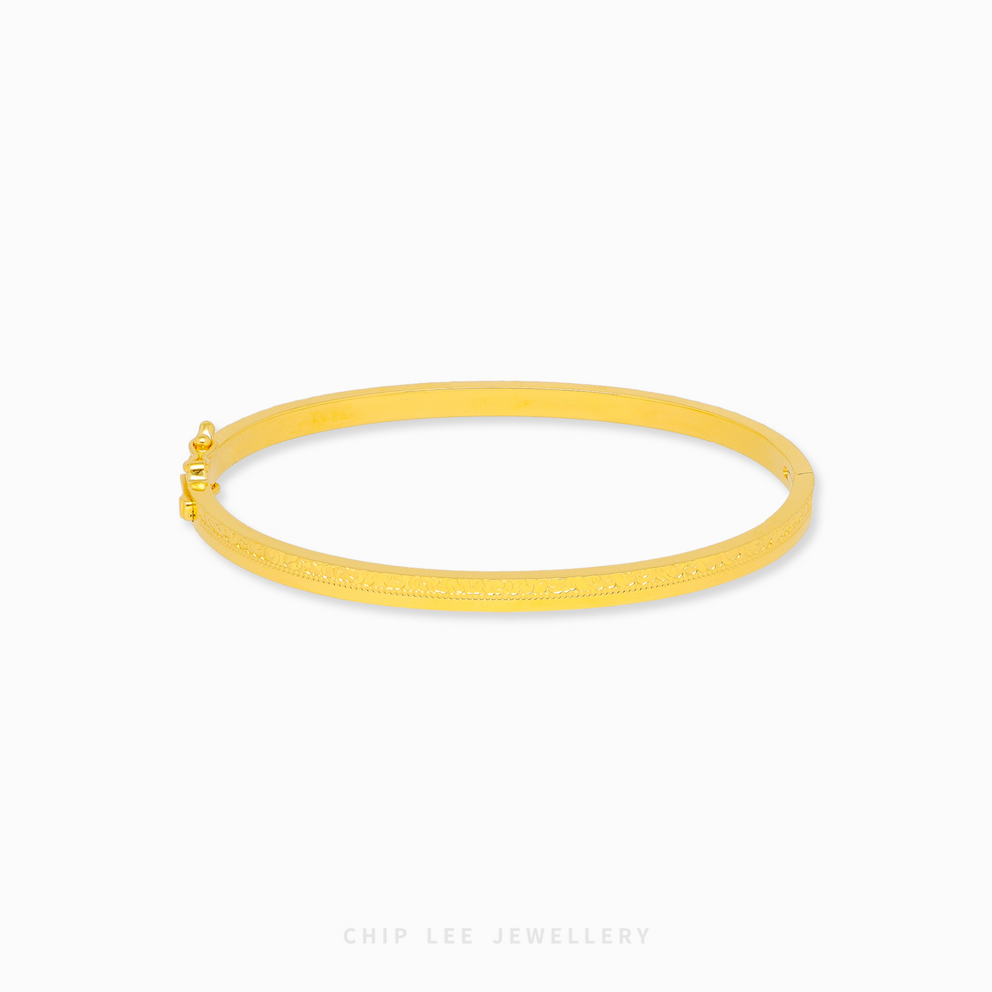 916 gold Regal Line Bangle, elegant women’s gold bracelet for everyday wear, stacking, or gifting