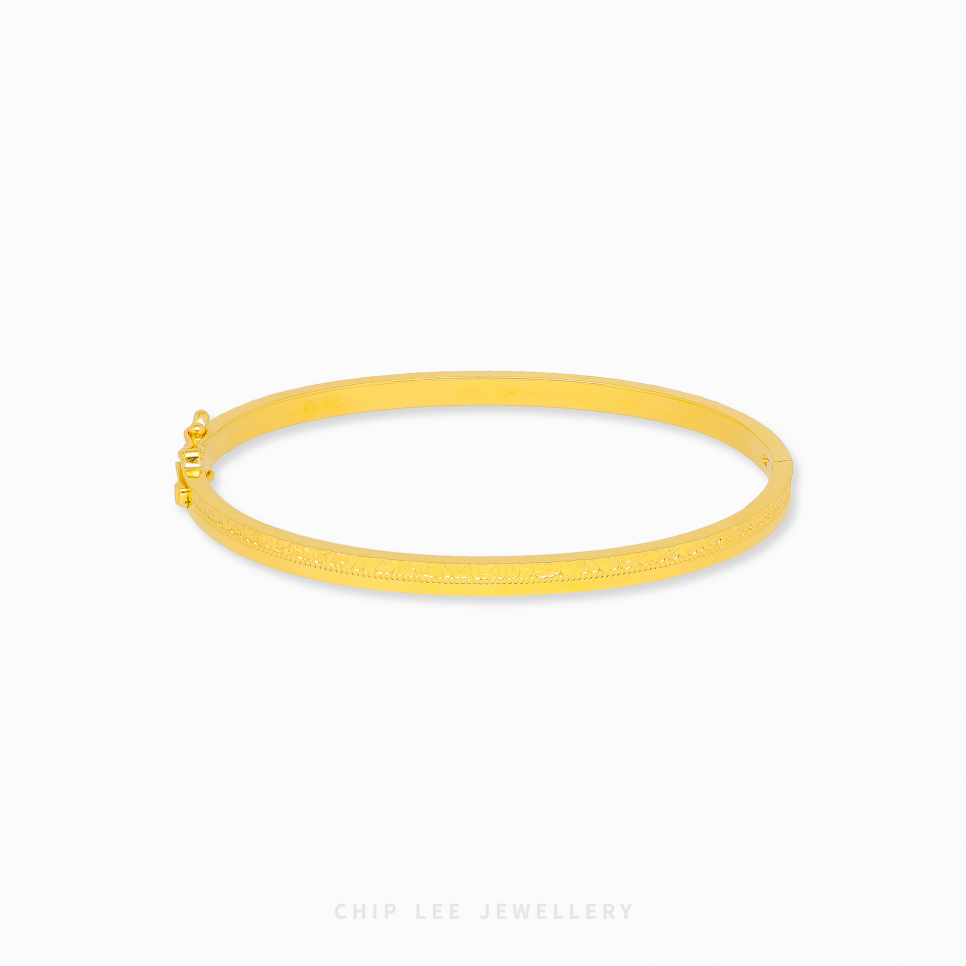 916 gold Regal Line Bangle, elegant women’s gold bracelet for everyday wear, stacking, or gifting