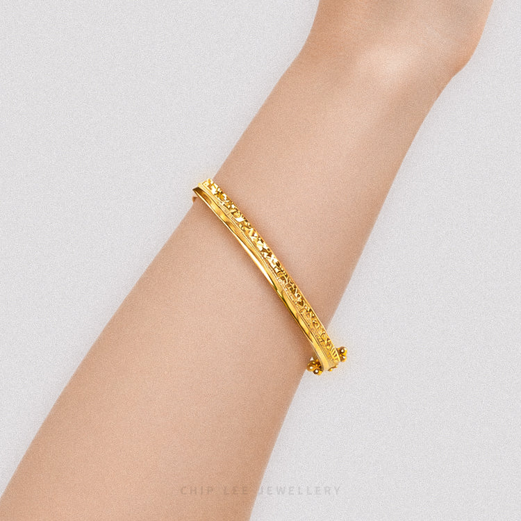 Regal Line Bangle