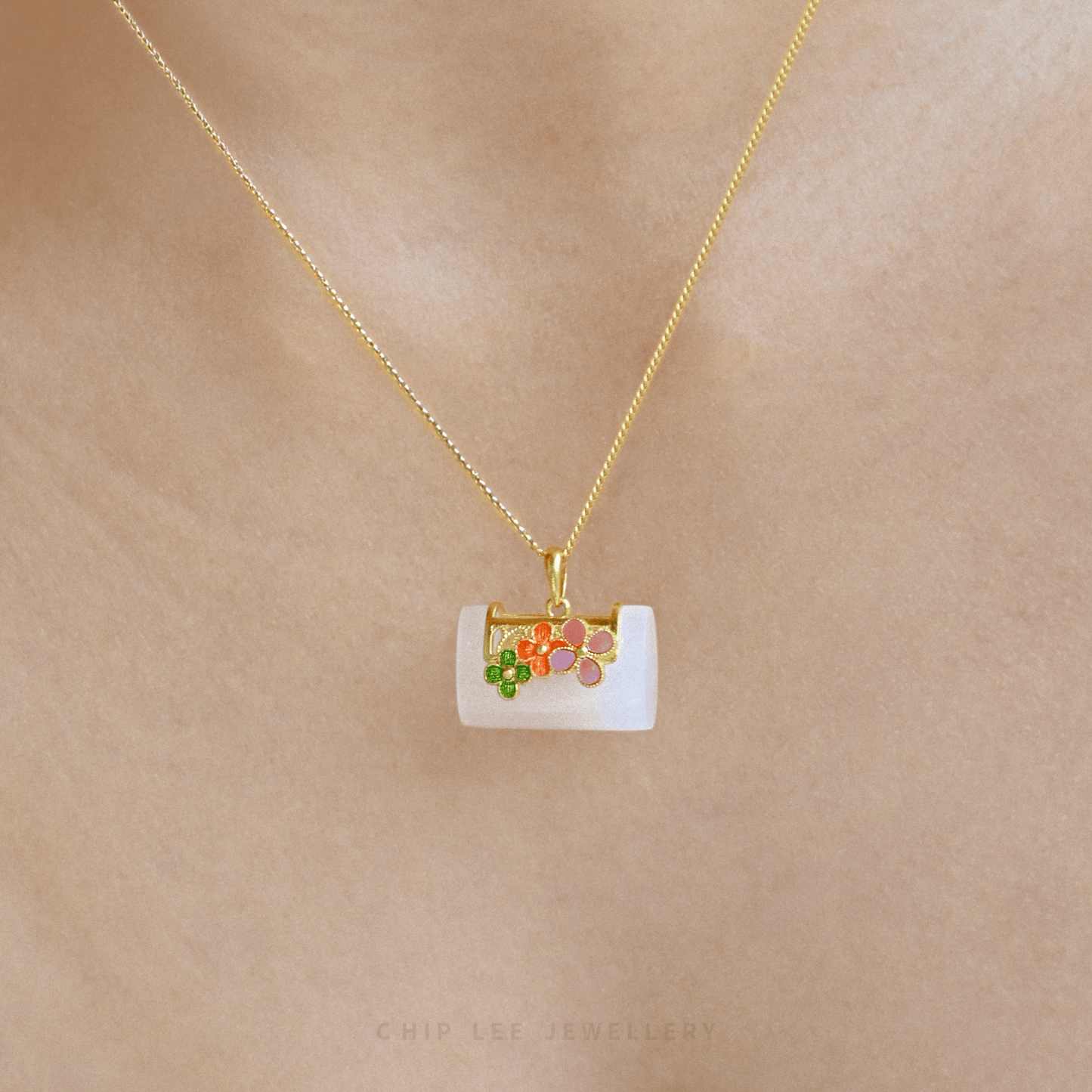 999 Pure Gold Floral Lock He Tian Jade Pendant