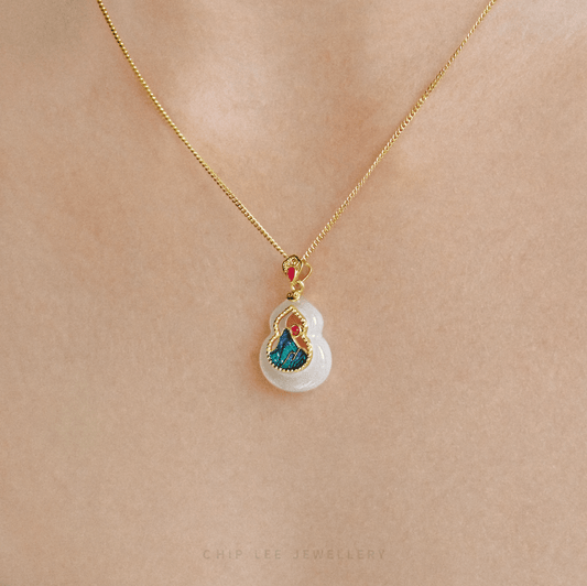 999 Pure Gold Mountain Blue He Tian Jade Pendant