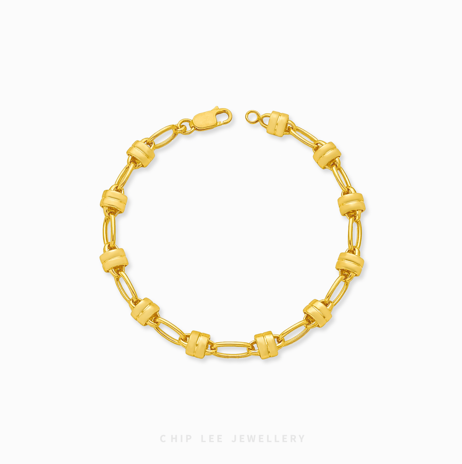 Barrel Link Bracelet with smooth barrel-shaped links, modern elegant women’s jewelry, perfect for daily or special occasion wear