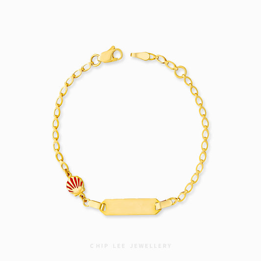 Seashell Baby Bracelet by Chip Lee Jewellery, 916 gold, featuring a seashell charm, symbolizing purity and protection for newborns.