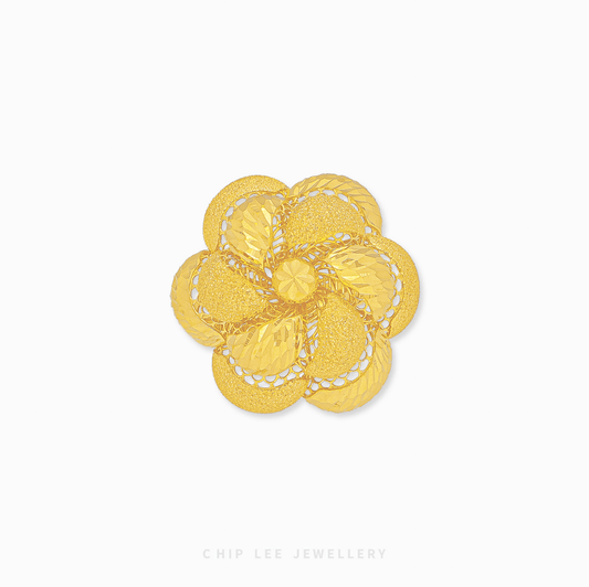 Statement Floral Ring with intricate floral design, elegant craftsmanship, and timeless beauty for modern women.