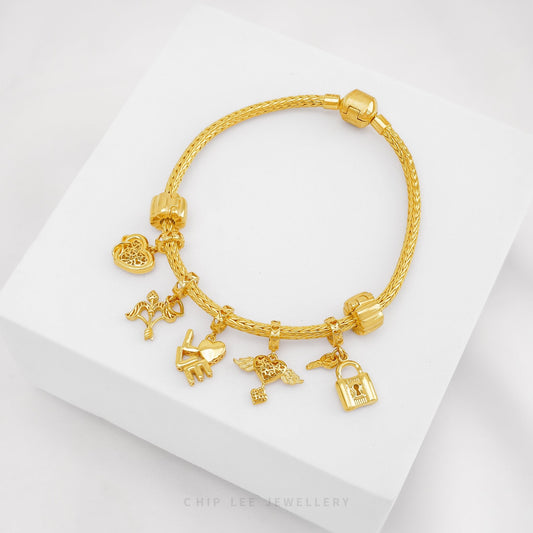 Cupid Bow and Arrow Charm