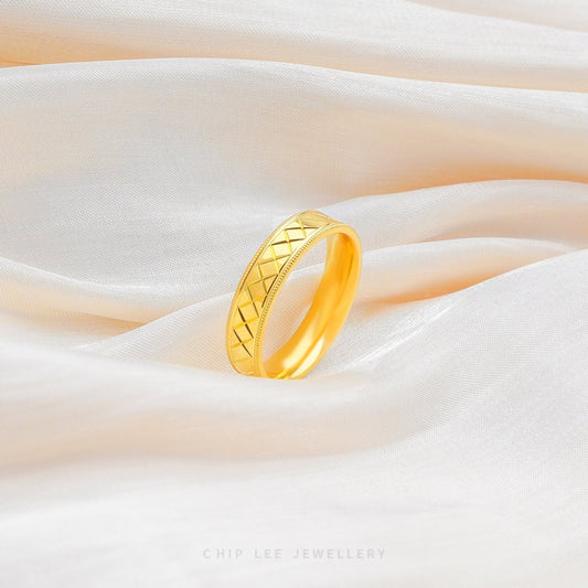 X Hatch Carved Ring in 916 gold with cross-hatch carved texture band by Chip Lee Jewellery Singapore